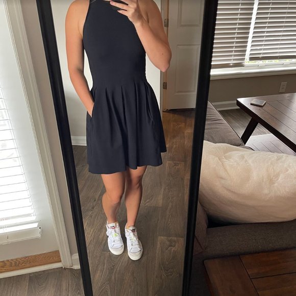 lululemon here to there dress - Picture 1 of 5